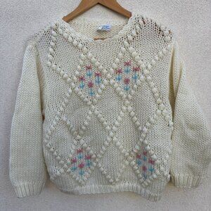VINTAGE Grandmacore Knit Sweater Faux Pearl Floral Pattern